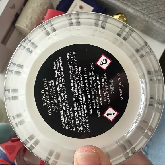 NEST Blood Orange & Basil Scented Candle 21 oz - Picture 3 of 3